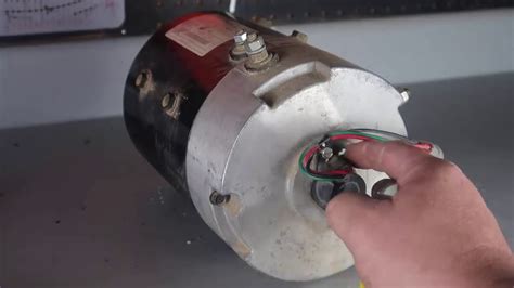 A noisy <b>motor</b> could be due to bearing damage, raised commutator bars, or. . Yamaha electric golf cart motor reset button